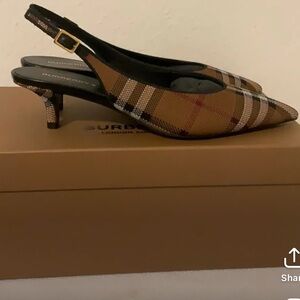 Burberry Check sling back shoe size 40 with dust bag and box
